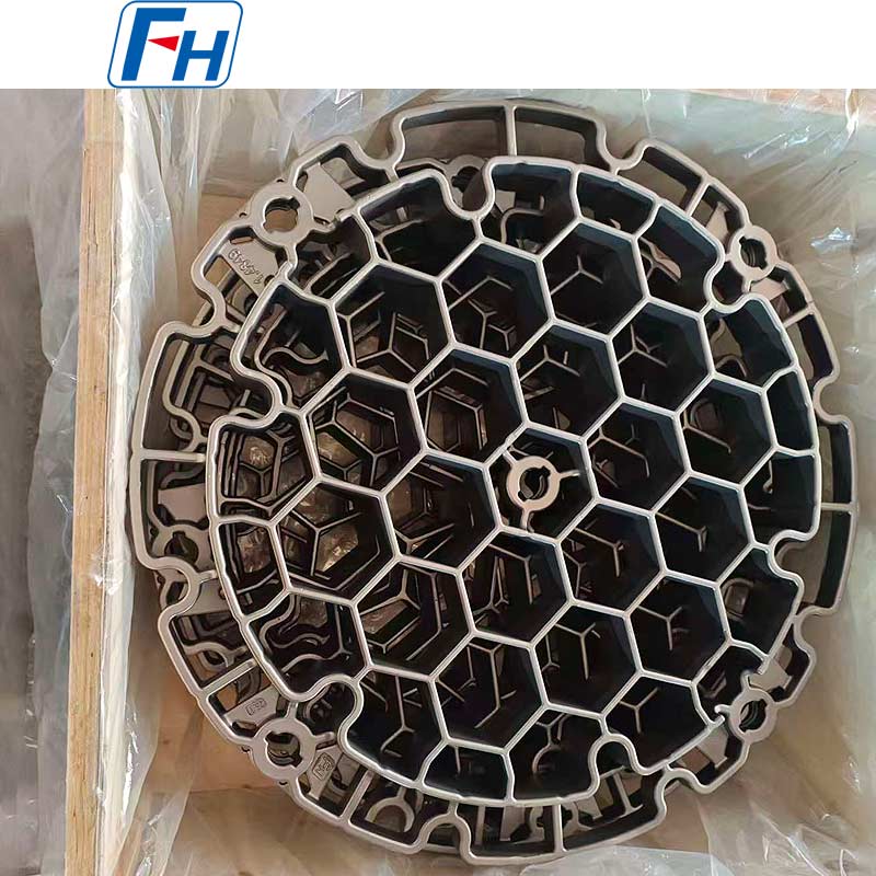 با سینی های عملیات حرارتی FH® به سختی ثابت در قطعات فلزی برسید
